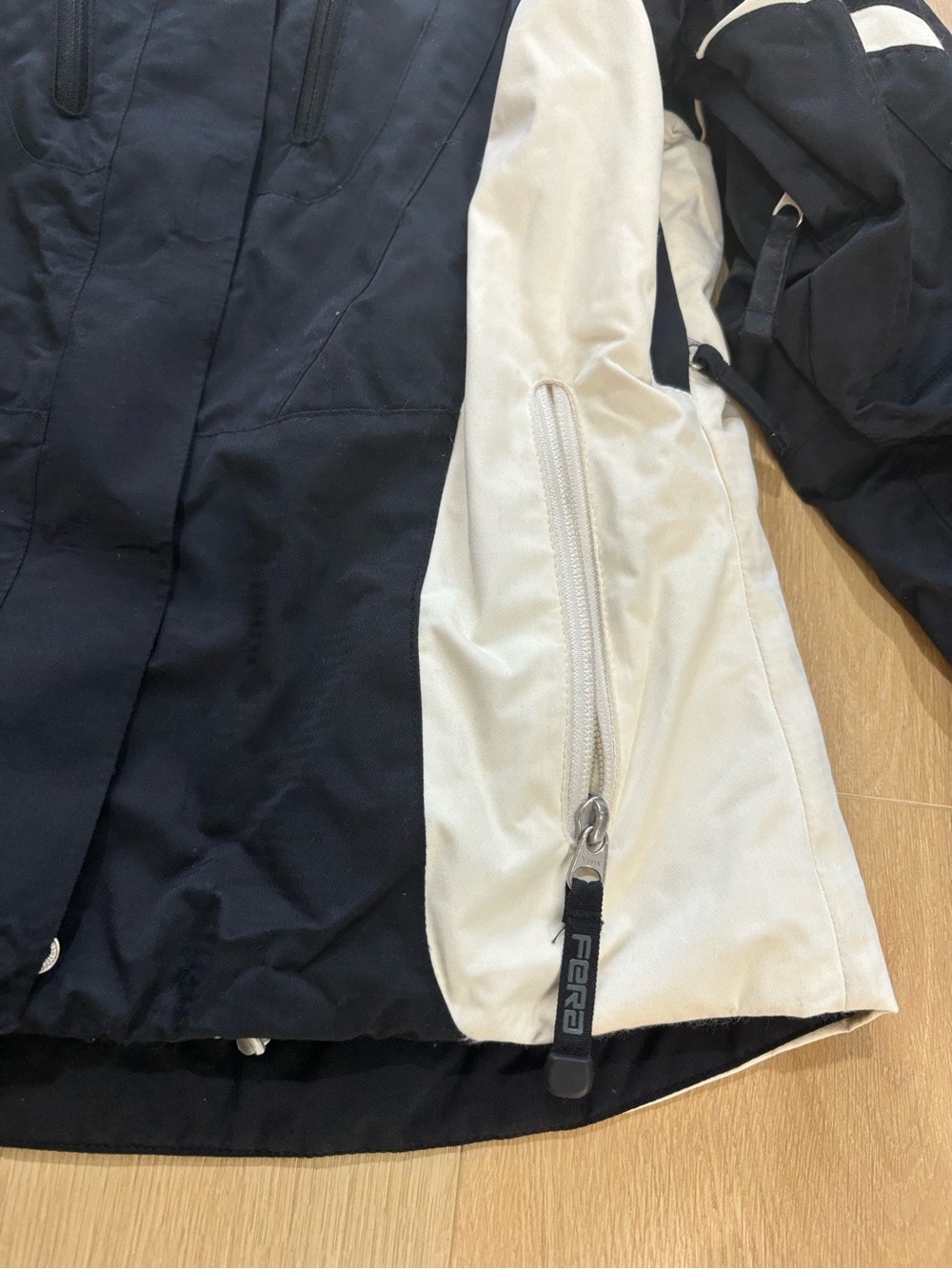 FERA Black & White‎ Women's Insulated Ski Jacket - Picture 6 of 8